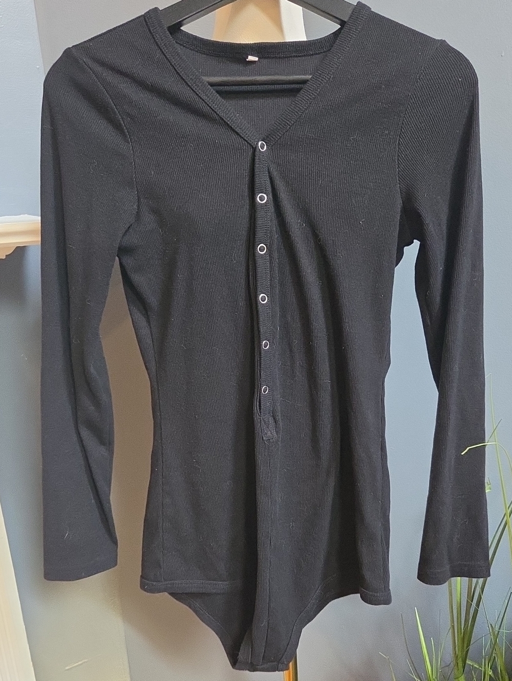 Black Long-Sleeve Ribbed Henley Bodysuit - Women